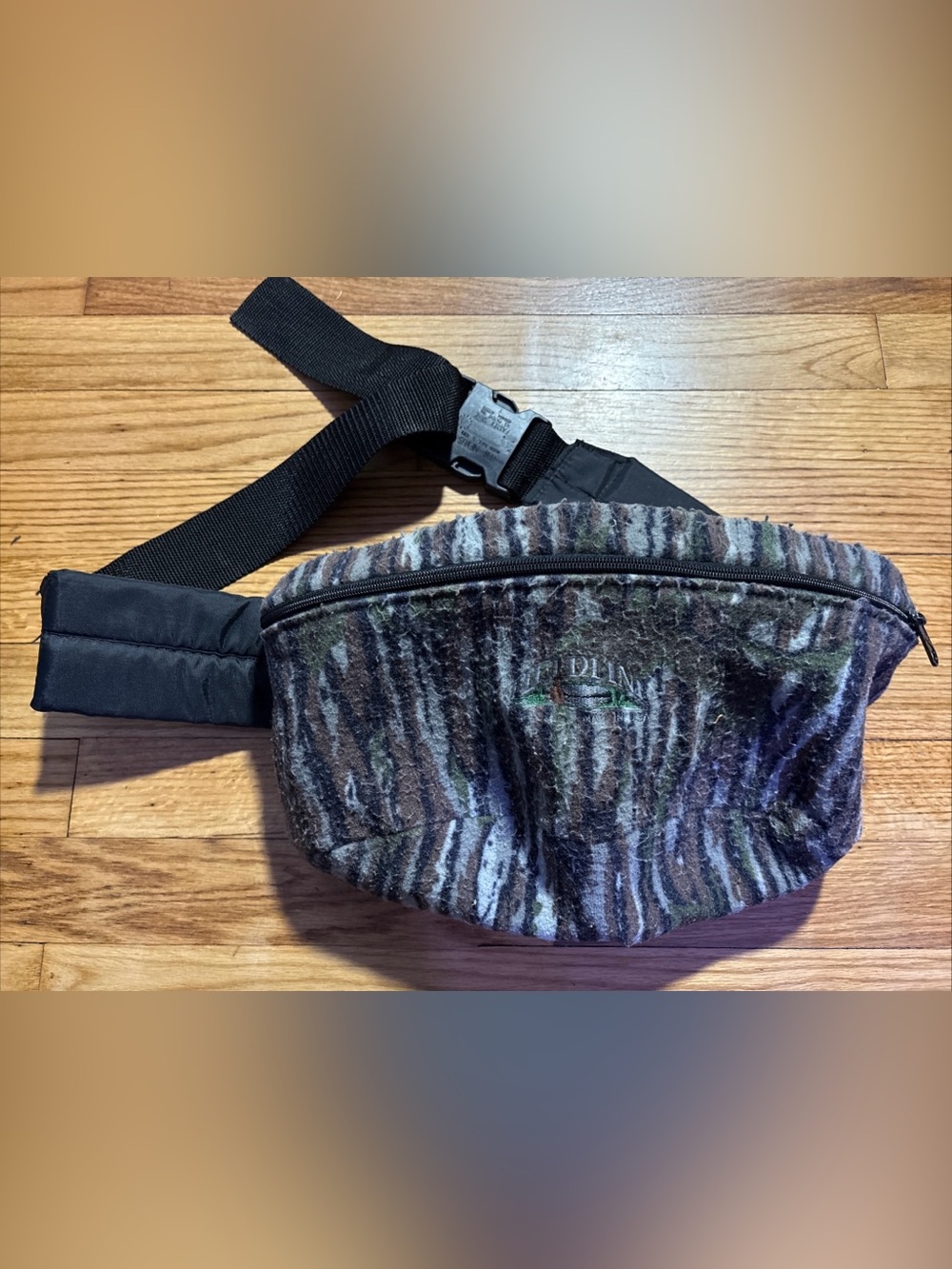 large Fieldline Camo Fanny Pack Hunting Tactical Camouflage preowned